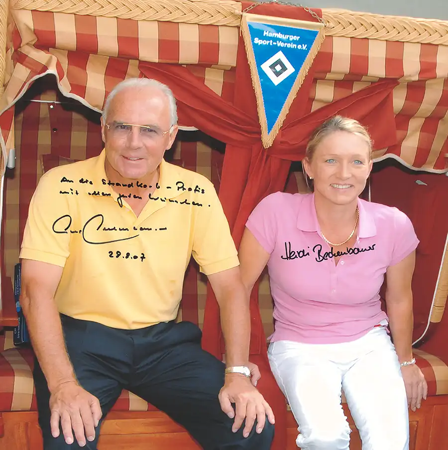 Franz Beckenbauer mit Frau im Strandkorb
